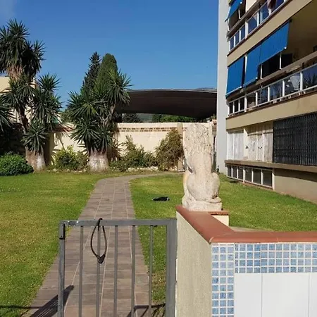 Apartment Holidays2torremolinos: With Pool And Rooftop Terrace