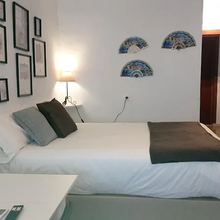 Holidays2torremolinos: With Pool And Rooftop Terrace Apartment *