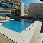 Holidays2torremolinos In Loma Del Colegial Close To Center With Pool, Rooftop Terrace Apartmán Torremolinos