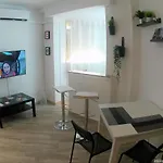 Apartmán Holidays2torremolinos In Loma Del Colegial Close To Center With Pool, Rooftop Terrace *