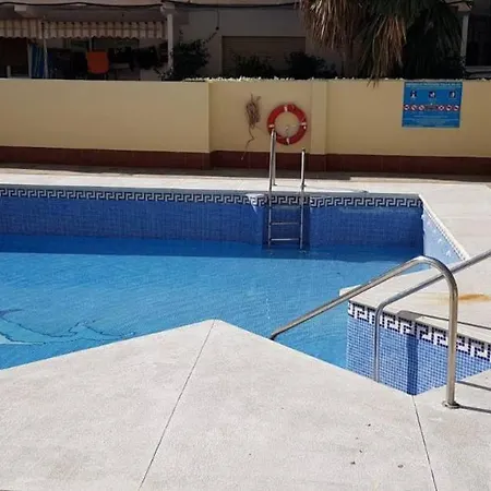 Holidays2torremolinos In Loma Del Colegial Close To Center With Pool, Rooftop Terrace