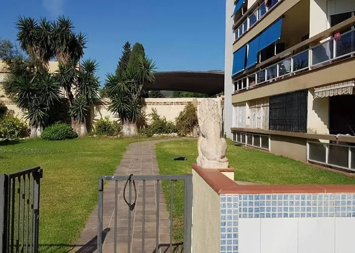 Appartement Holidays2torremolinos In Loma Del Colegial Close To Center With Pool, Rooftop Terrace